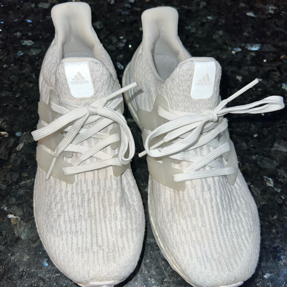 Adidas Ultra Boost endless energy